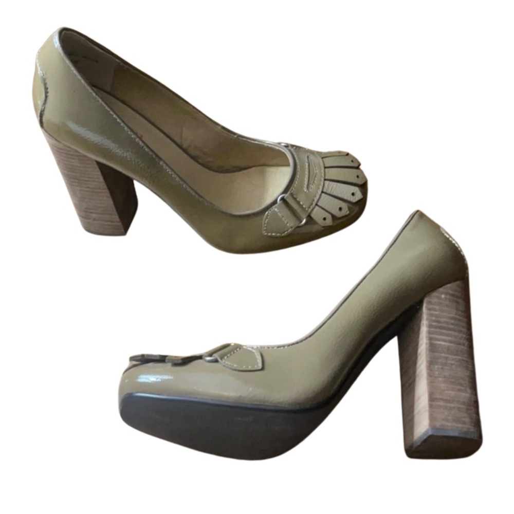 LEVITY Nicolo Penny Loafer Kiltie Leather Pump Heels Taupe size 7.5